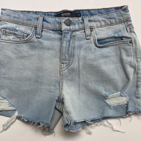 NWOT Hudson Distressed Jean Shorts Sz 25 - Picture 3 of 9